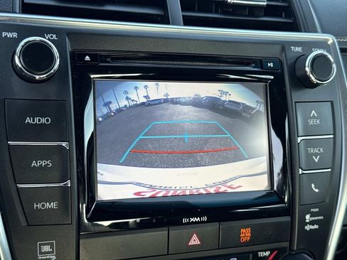 Used 2017 Toyota Camry XLE w/ Convenience Package image 16