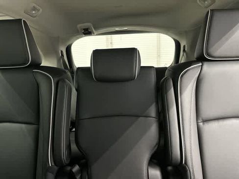 New 2026 Honda Odyssey Touring image 14