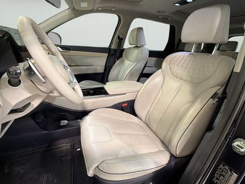 Used 2023 Hyundai Palisade Limited FWD image 9