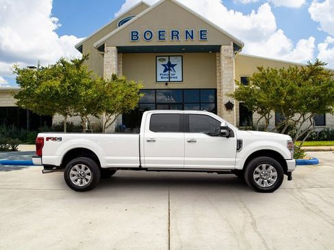 Used 2022 Ford F250 Platinum w/ FX4 Off-Road Package image 6