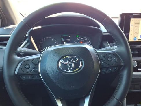 Used 2025 Toyota Corolla Cross AWD Hybrid image 21