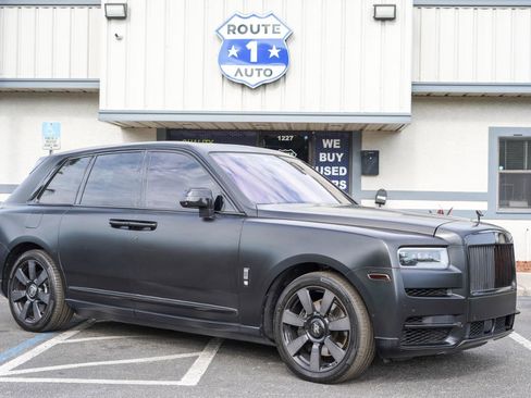 Used 2019 Rolls-Royce Cullinan AWD/4WD image 3