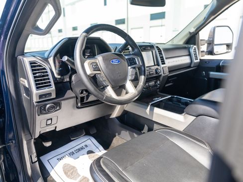 Used 2017 Ford F350 Lariat w/ Chrome Package image 23