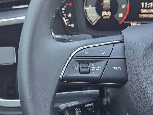 Certified 2025 Audi Q3 2.0T Premium image 36