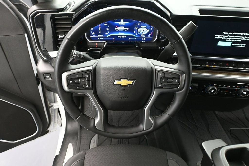 Used 2025 Chevrolet Silverado 3500 LT w/ Safety Package AWD/4WD image 20
