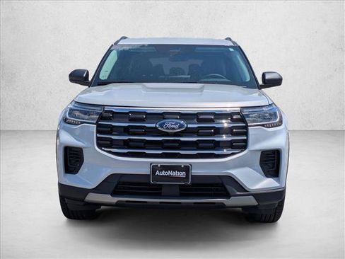 New 2026 Ford Explorer Active RWD image 6