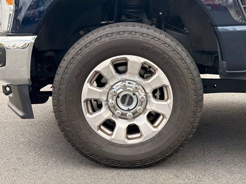 Used 2023 Ford F350 XLT w/ FX4 Off-Road Package AWD/4WD image 8