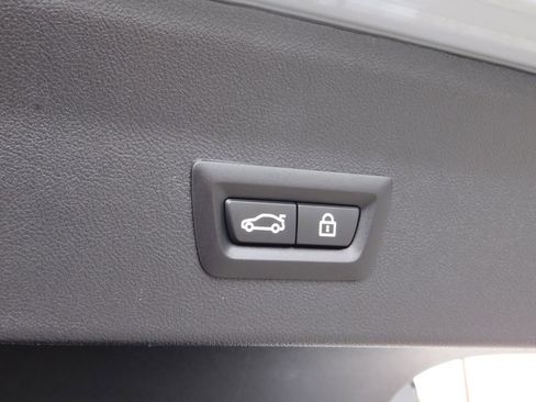 Used 2023 BMW X4 M40i w/ Premium Package image 10