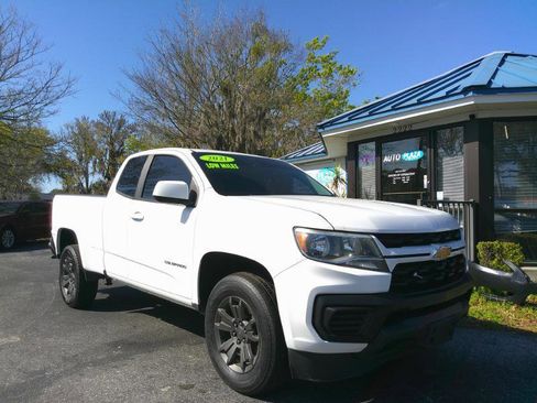 Used 2021 Chevrolet Colorado LT w/ Fleet Safety Package image 4