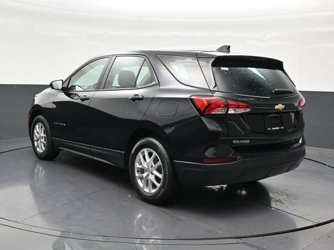 Used 2024 Chevrolet Equinox LS FWD image 3