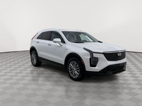 Certified 2024 Cadillac XT4 Premium Luxury w/ Cold Weather Package image 13