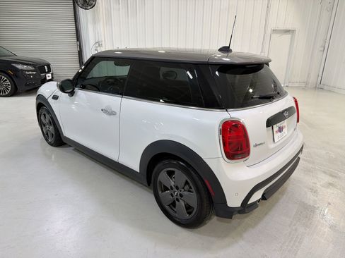 Used 2024 MINI Cooper 2-Door Hardtop w/ Signature Upholstery Package FWD image 26
