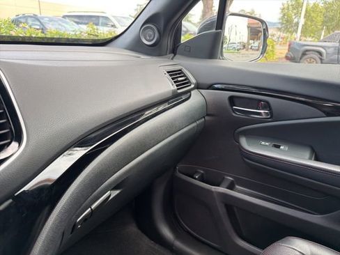 Used 2023 Honda Ridgeline Black Edition image 32