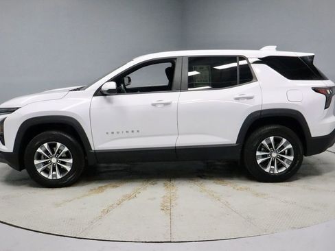 Used 2025 Chevrolet Equinox LT FWD image 7