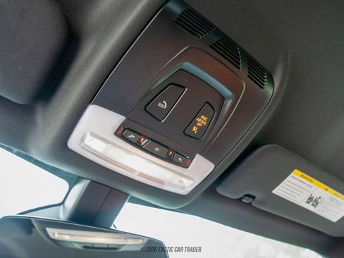 Used 2019 BMW i8 Coupe AWD/4WD image 42