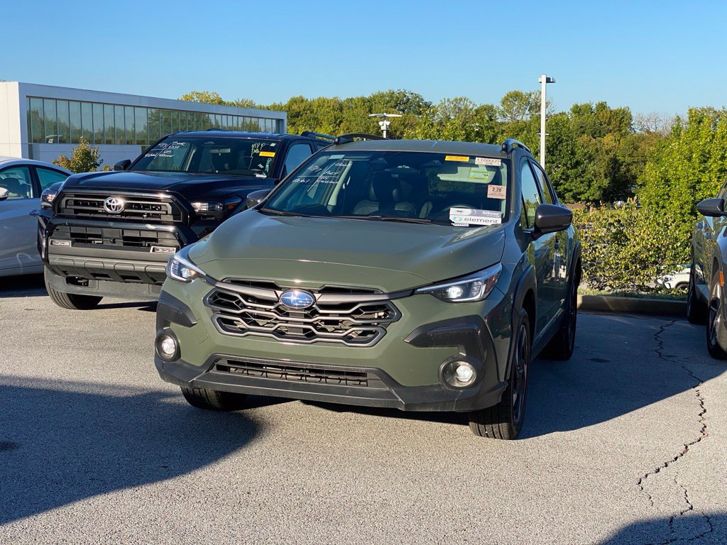 Used 2024 Subaru Crosstrek 2.5i Limited AWD/4WD image 3
