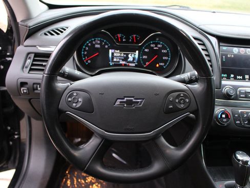 Used 2019 Chevrolet Impala LT image 19