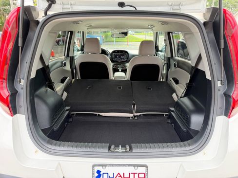 Used 2022 Kia Soul LX w/ Technology Package FWD image 35