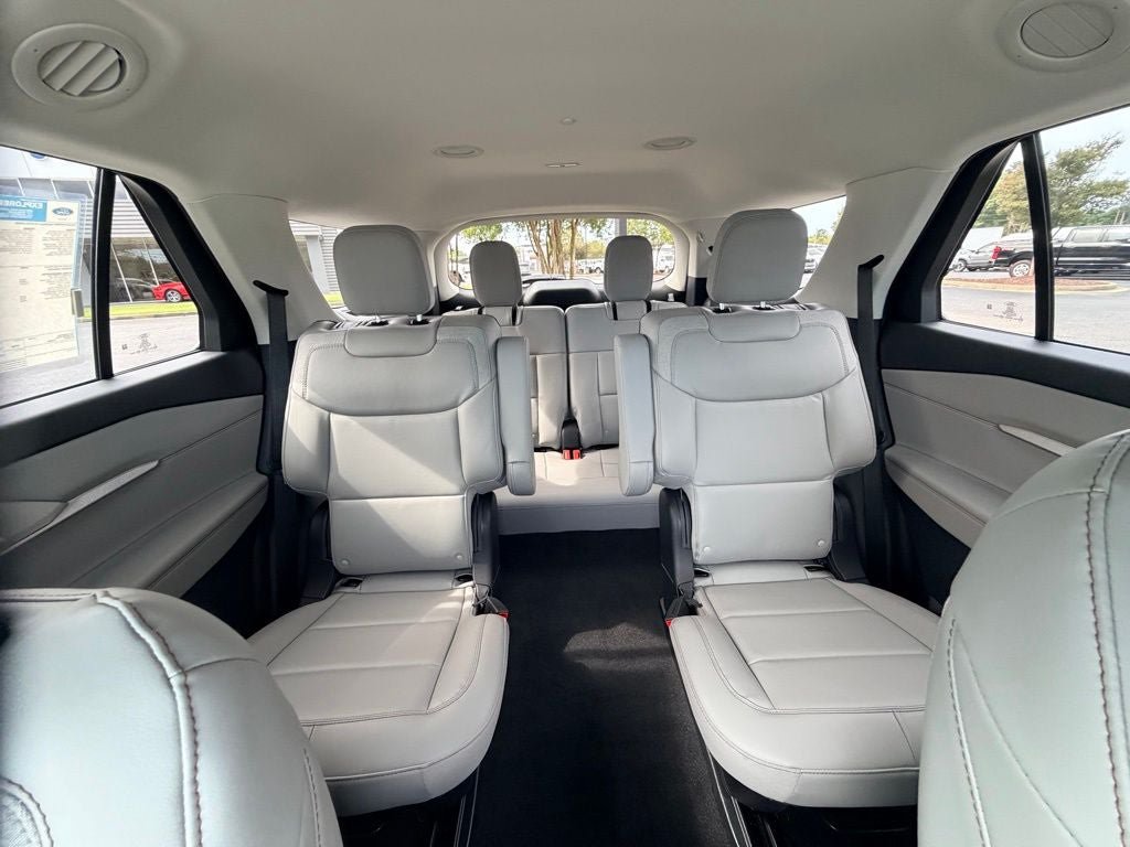New 2026 Ford Explorer Active w/ Active Comfort Package AWD/4WD image 24