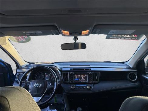 Used 2016 Toyota RAV4 XLE image 20