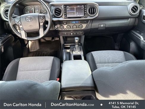 Used 2021 Toyota Tacoma TRD Off-Road image 15