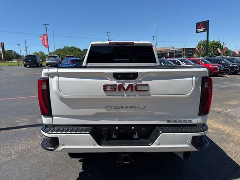 Used 2024 GMC Sierra 2500 Denali w/ Denali Reserve Package AWD/4WD image 7