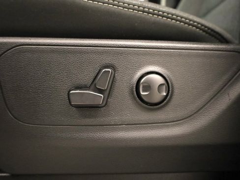 Used 2022 RAM 1500 Big Horn image 11