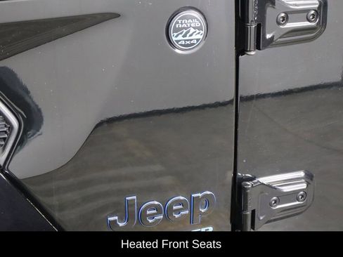 Used 2021 Jeep Wrangler Unlimited Sahara image 39