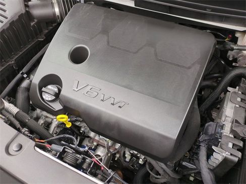 Certified 2023 Chevrolet Traverse RS image 32