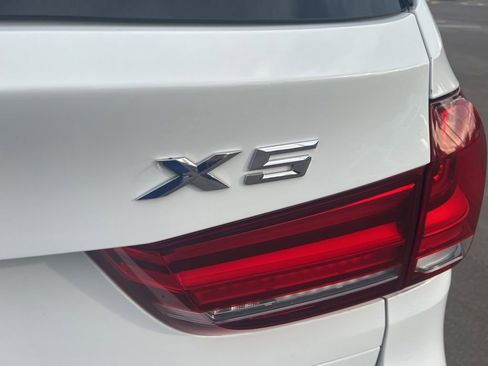 Used 2017 BMW X5 xDrive40e AWD/4WD image 10