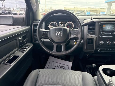 Used 2015 RAM 2500 Tradesman w/ Chrome Appearance Group image 17