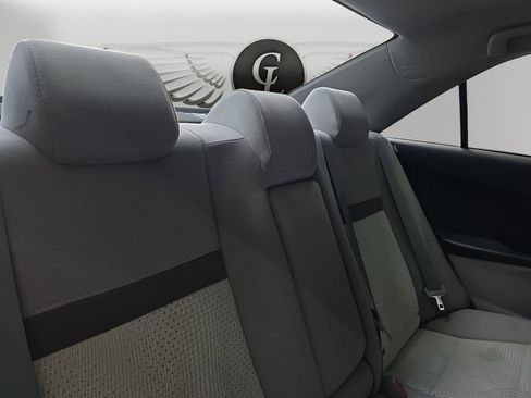 Used 2012 Toyota Camry LE image 13