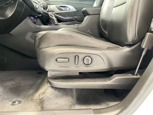 Used 2021 Chevrolet Traverse LT AWD/4WD image 23