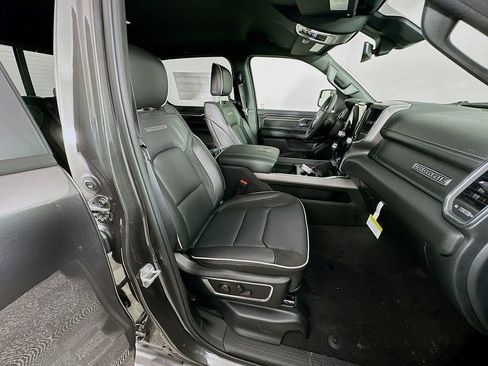 New 2026 RAM 1500 Laramie w/ Sport Appearance Package AWD/4WD image 36