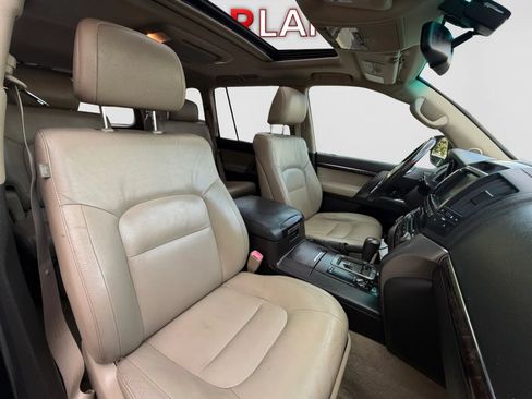 Used 2011 Toyota Land Cruiser w/ Upgrade Pkg AWD/4WD image 24