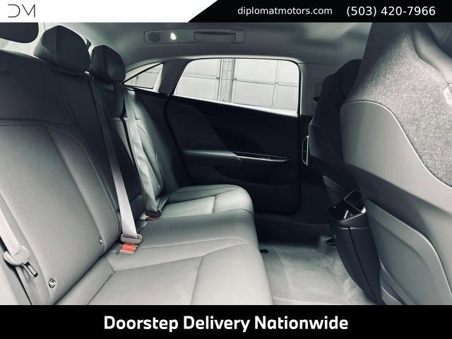 Used 2025 Lucid Air Pure RWD image 21
