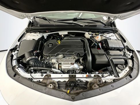 Used 2024 Chevrolet Malibu LT image 35