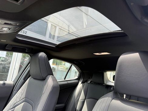 Used 2024 Lexus UX 250h F Sport FWD image 10