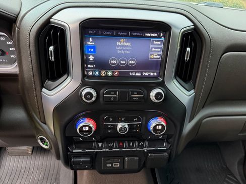 Used 2020 GMC Sierra 2500 SLE w/ SLE Convenience Package AWD/4WD image 16