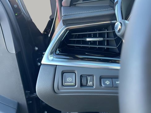 New 2025 Cadillac XT6 Sport w/ Technology Package image 23