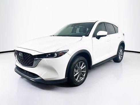 Used 2022 MAZDA CX-5 AWD 2.5 S w/ Preferred Package image 3