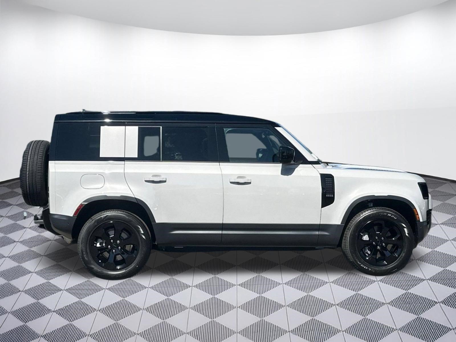 New 2026 Land Rover Defender 110 S AWD/4WD image 5