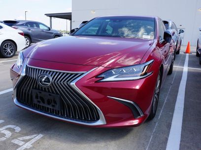 Used 2020 Lexus ES 350 w/ Luxury Package