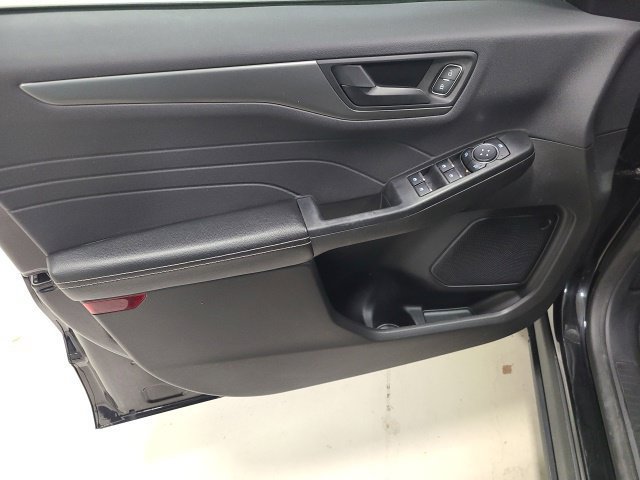 Used 2023 Ford Escape Active AWD/4WD image 19