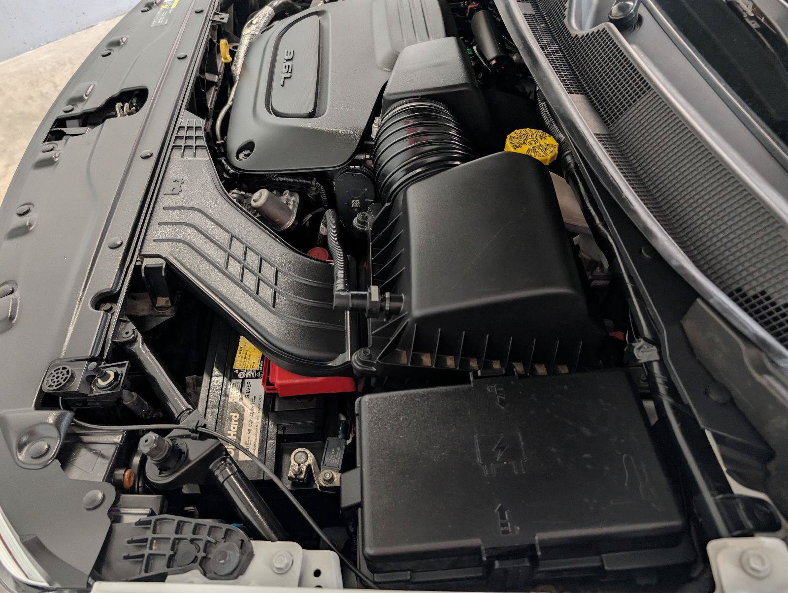 Used 2019 Chrysler Pacifica Touring-L Plus w/ Advanced Safetytec Group FWD image 51