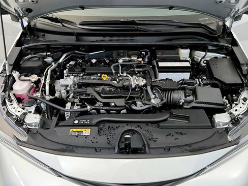 Used 2026 Toyota Corolla XSE FWD image 15