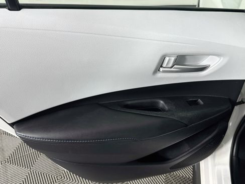 Used 2020 Toyota Corolla SE FWD image 23