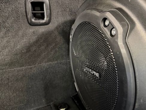 Used 2023 Jeep Wrangler Unlimited w/ Cold Weather Group image 29