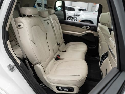 Used 2026 BMW X7 xDrive40i AWD/4WD image 13