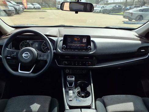 Used 2021 Nissan Rogue S image 5